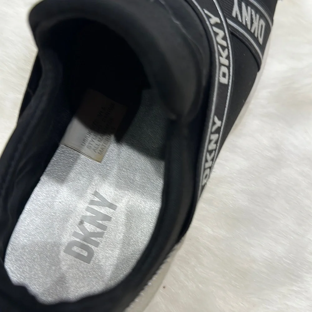 DKNY black slip on tennis shoe size 3